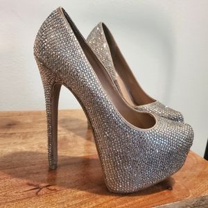Video Listing - Pewter Crystal Platform Steve Madden Heels